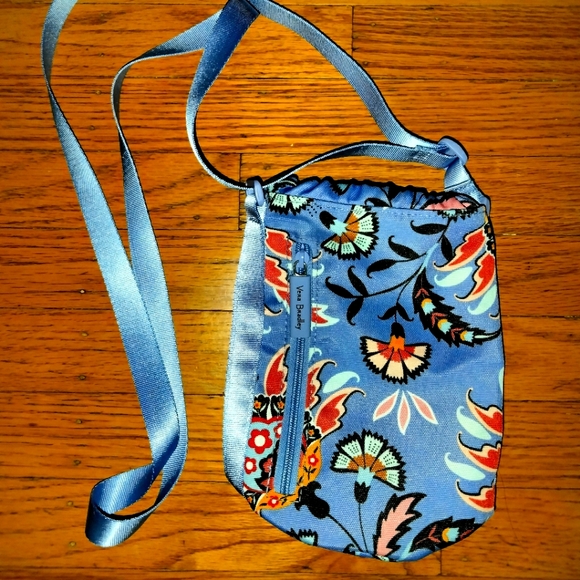 Vera Bradley Handbags - Vera Bradley Water bottle bag crossbody strap Nwot